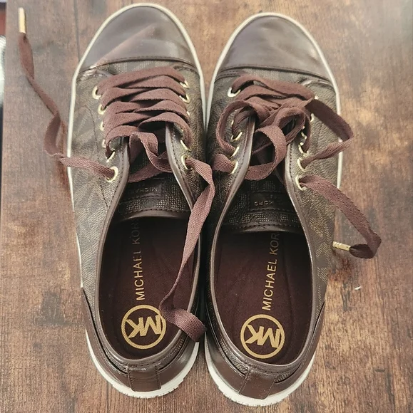 MICHAEL by Michael Kors City Sneakers Brown. Size 7.5 New whit out box. - Picture 8 of 11